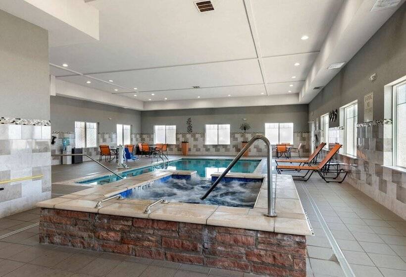 בית מלון כפרי Best Western Plus Fort Stockton