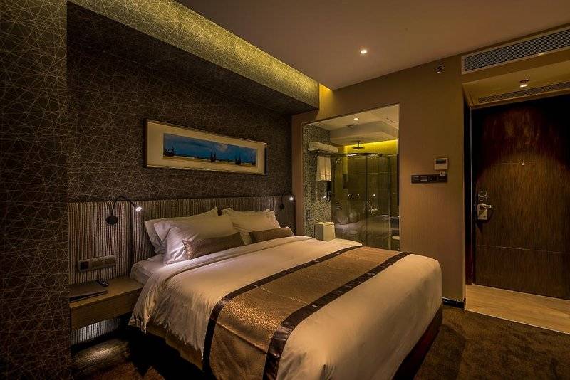 هتل Best Western Plus Maple Leaf