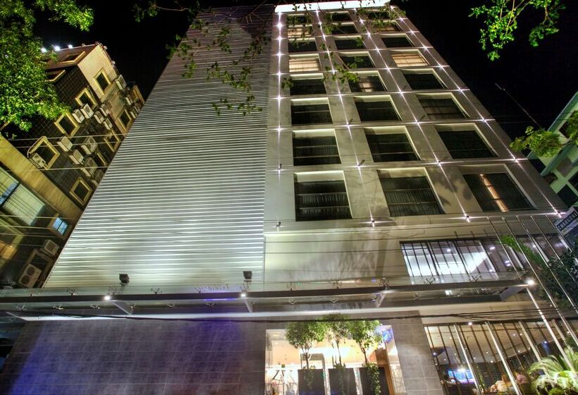 هتل Best Western Plus Maple Leaf