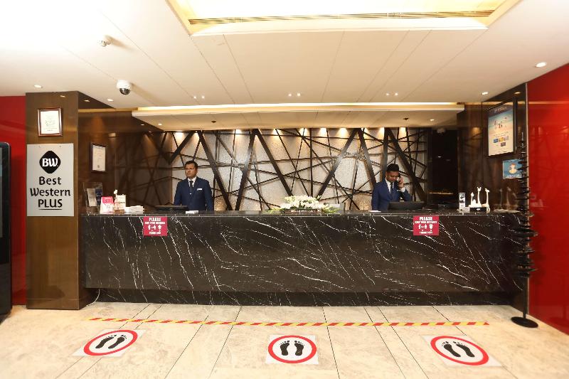 هتل Best Western Plus Maple Leaf