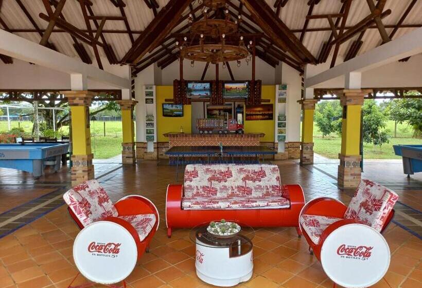 فندق Campestre Los Chiguiros