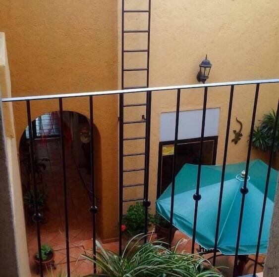 בית מלון כפרי Casa Galeana