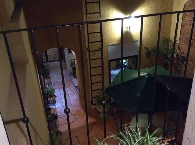 בית מלון כפרי Casa Galeana