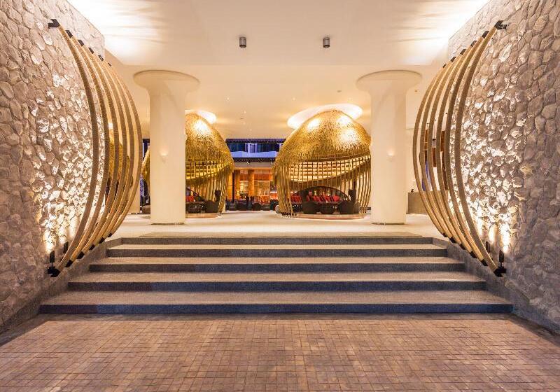 هتل Centara Life Maris Resort Jomtien