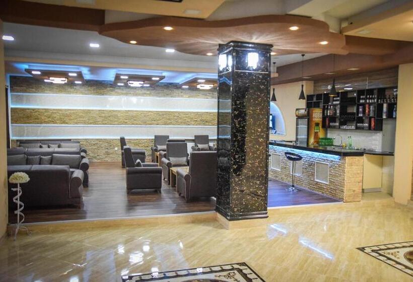 هتل Centro Biznis 92