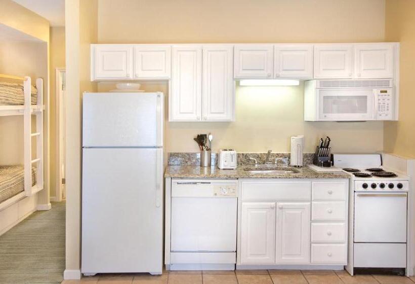 Отель Club Wyndham Beach Street Cottages