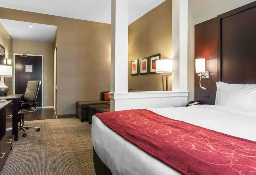 فندق Comfort Suites Youngstown North