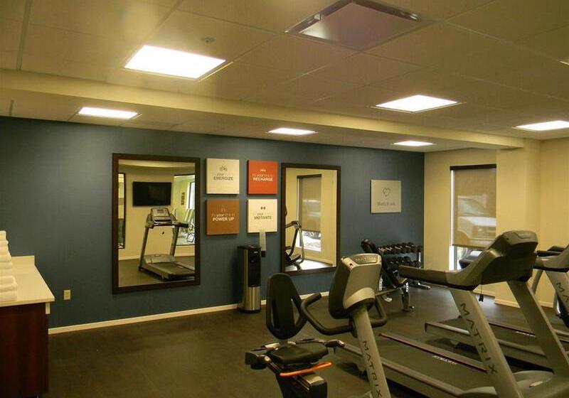 فندق Comfort Suites Youngstown North