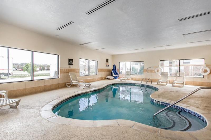 فندق Comfort Suites Youngstown North