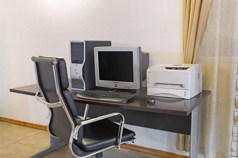 فندق Days Inn & Suites By Wyndham Santa Rosa, Nm