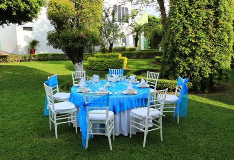 酒店 Dorados Conventions & Resort