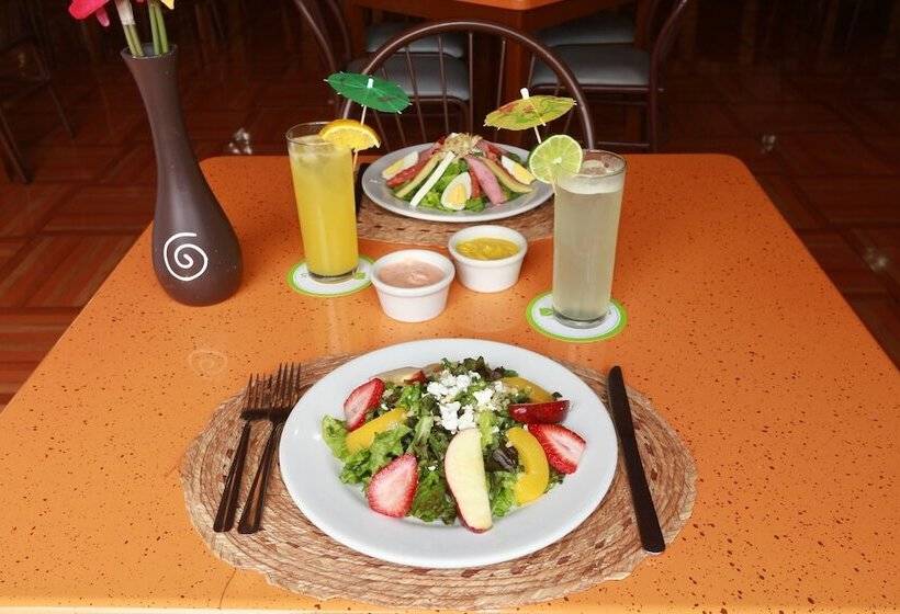 酒店 Dorados Conventions & Resort