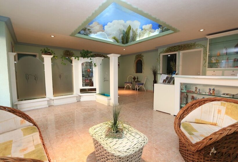 酒店 Dorados Conventions & Resort