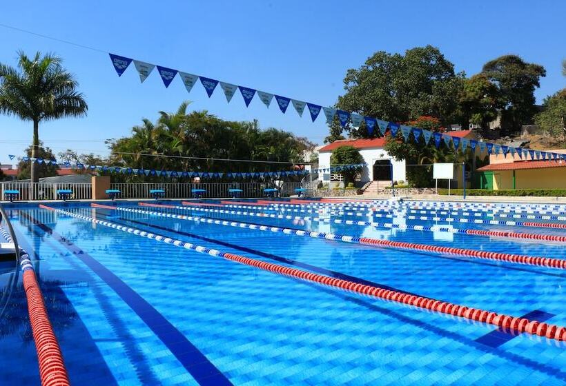 酒店 Dorados Conventions & Resort