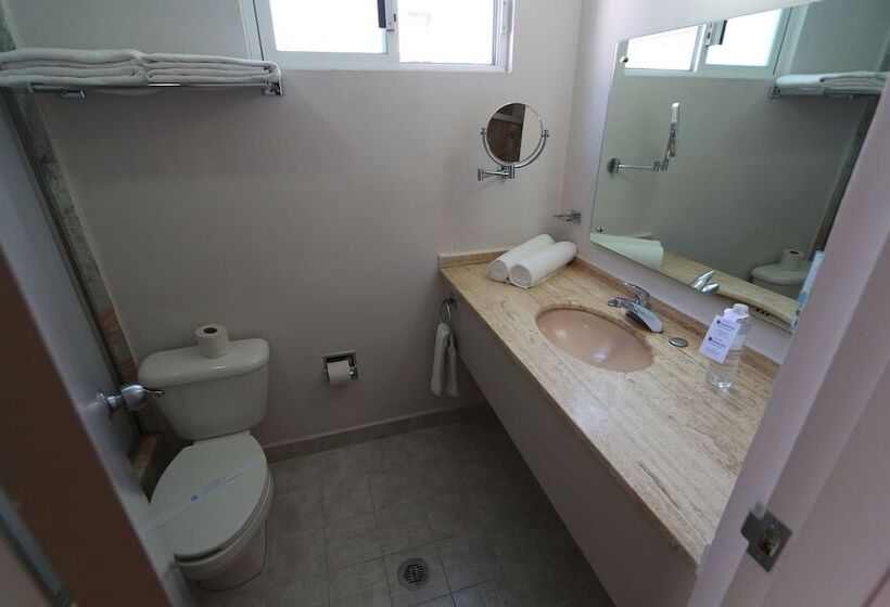 酒店 Dorados Conventions & Resort