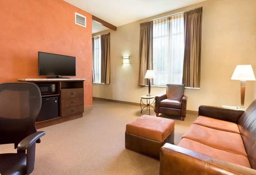 Drury Plaza Hotel In Santa Fe