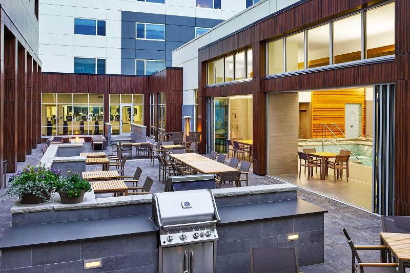 Отель Element Fargo