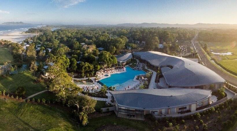 هتل Elements Of Byron