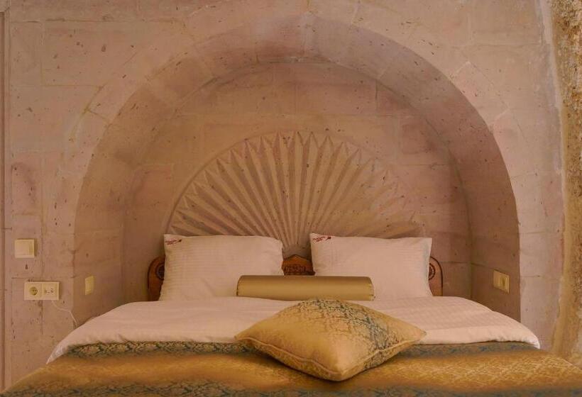 Hotel Fairyland Cave