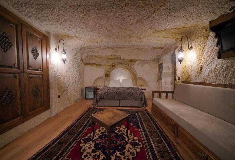 Hotel Fairyland Cave