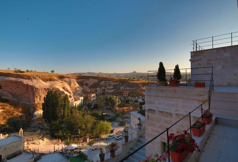 Hotel Fairyland Cave