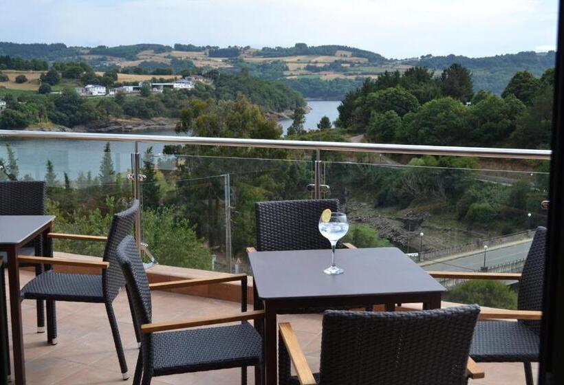 Отель Ferramenteiro De Portomarin