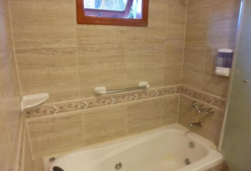 فندق Garden House