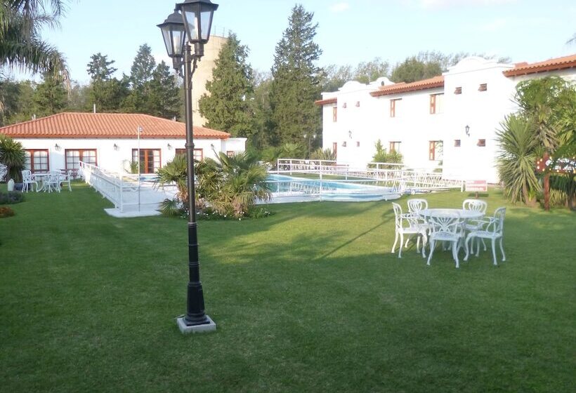 فندق Garden House