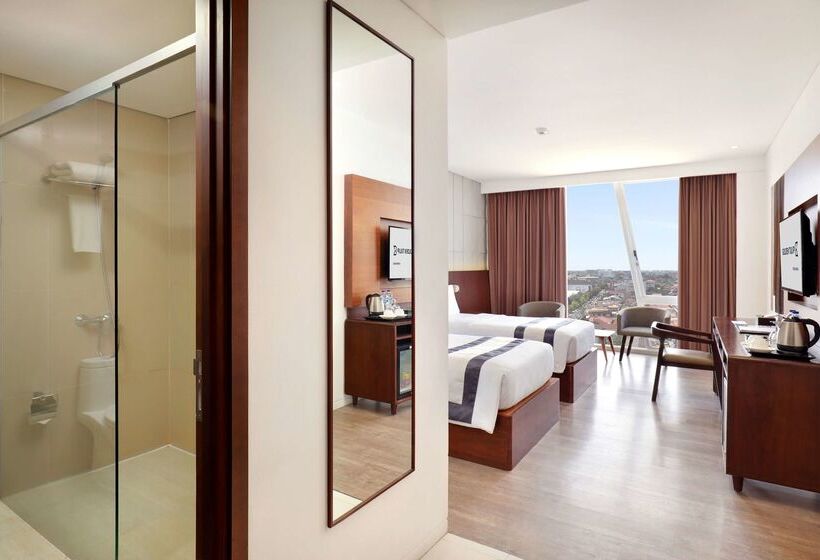 ホテル Golden Tulip Pontianak