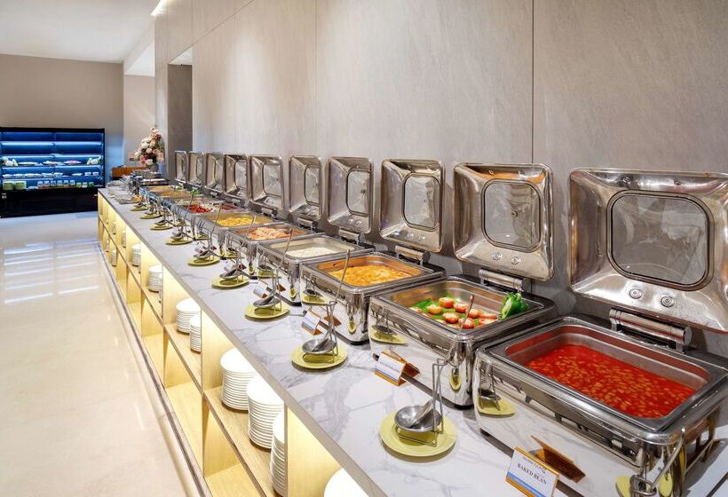 ホテル Golden Tulip Pontianak