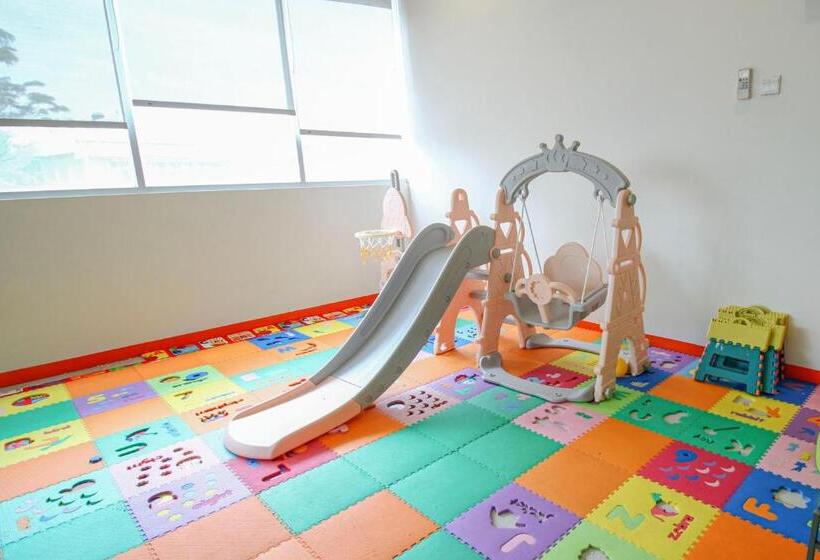 Harris Hotel Pontianak