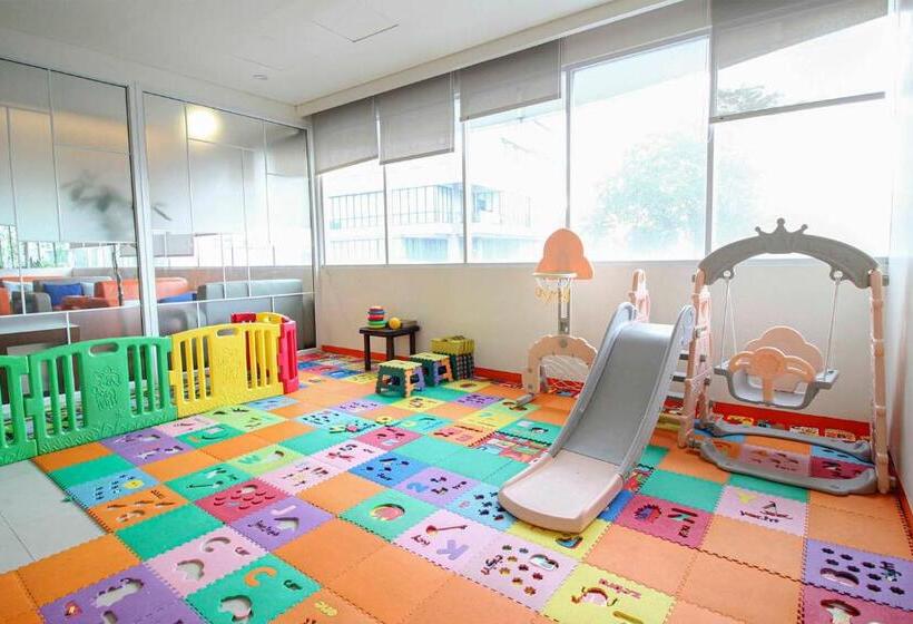 Harris Hotel Pontianak