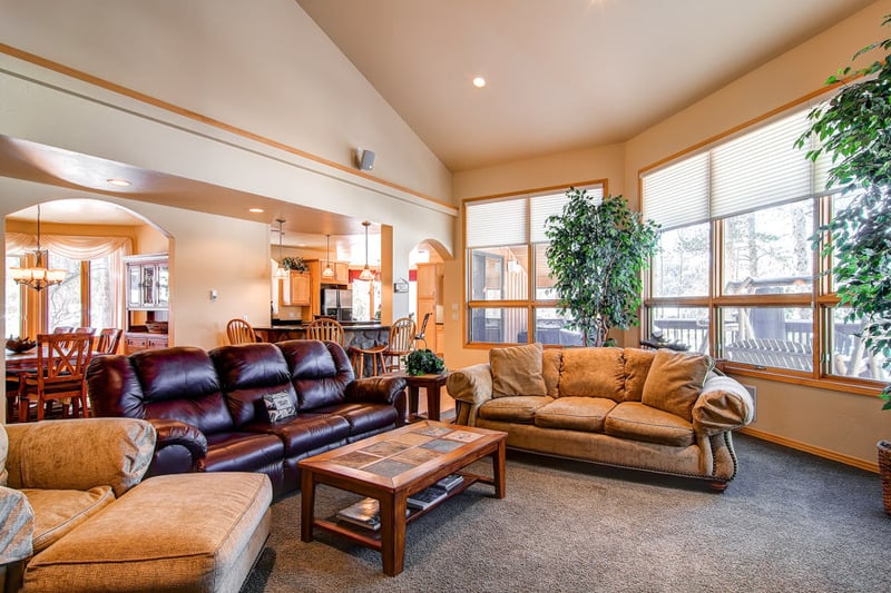 Отель Highlands Ridge Retreat By Pinnacle Lodging