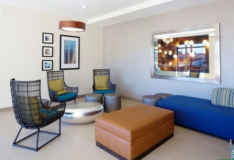 בית מלון כפרי Hilton Garden Inn Longview