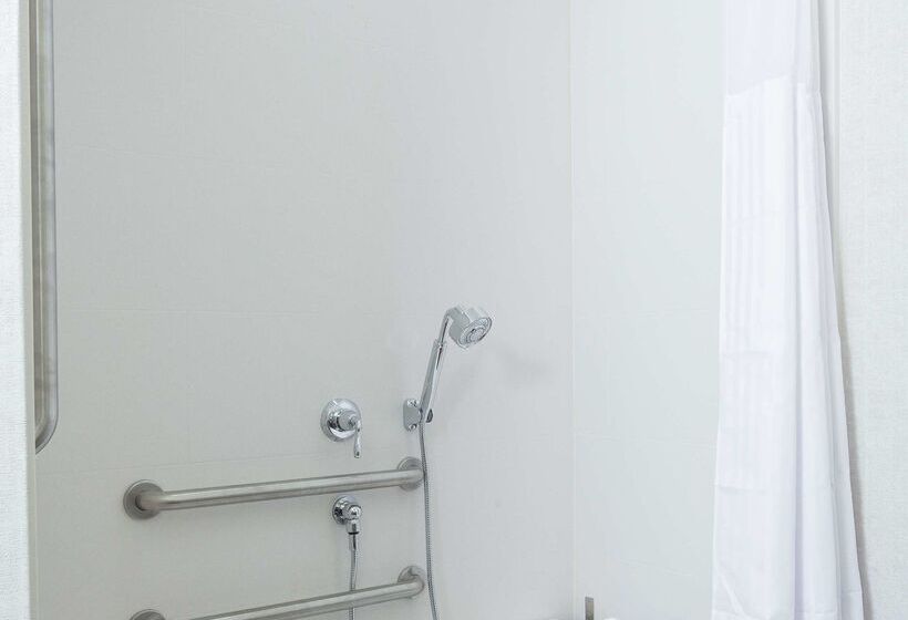 בית מלון כפרי Hilton Garden Inn Longview