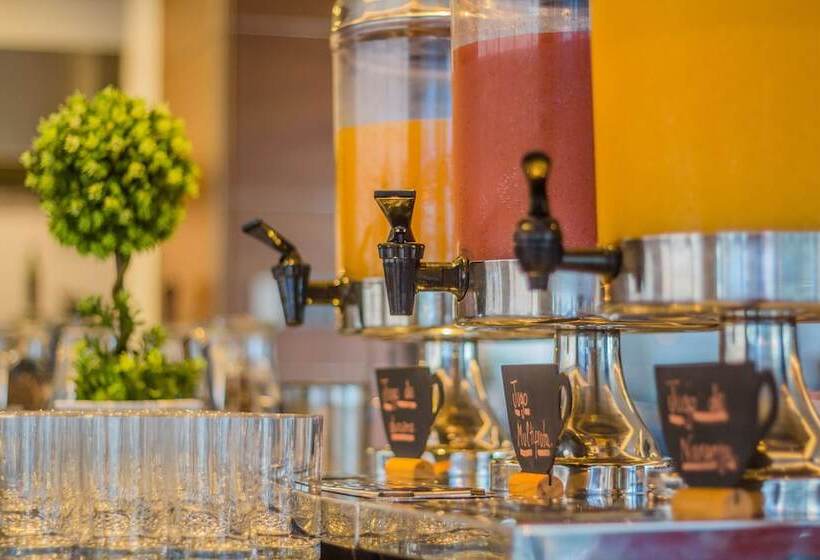 هتل Hilton Garden Inn Montevideo