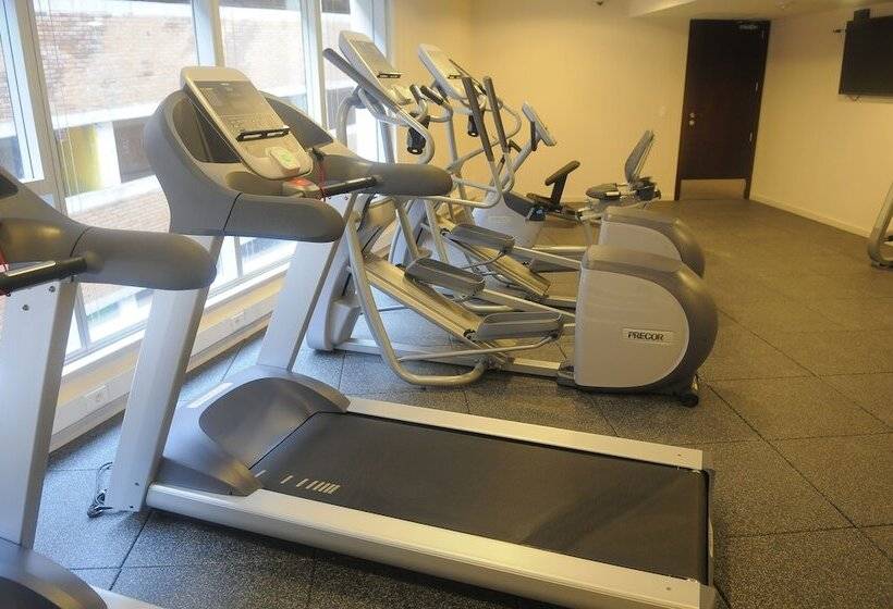 هتل Hilton Garden Inn Montevideo