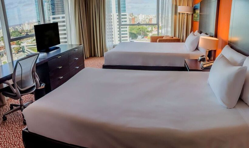 בית מלון כפרי Hilton Garden Inn Montevideo