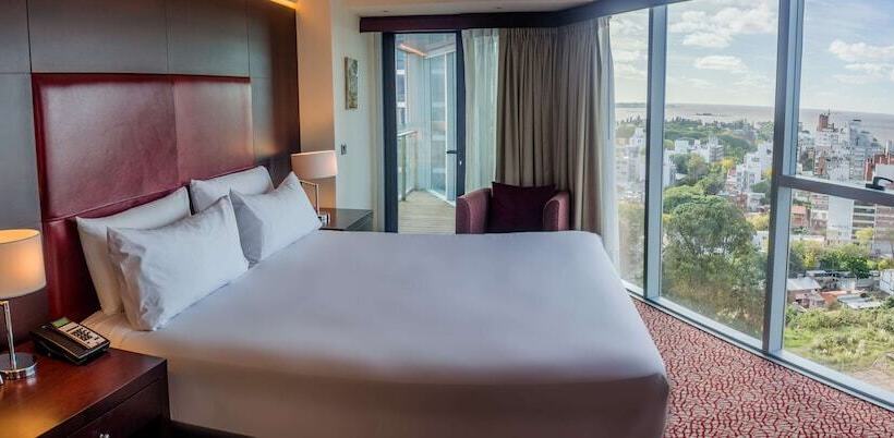 בית מלון כפרי Hilton Garden Inn Montevideo