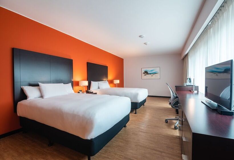 هتل Hilton Garden Inn Montevideo