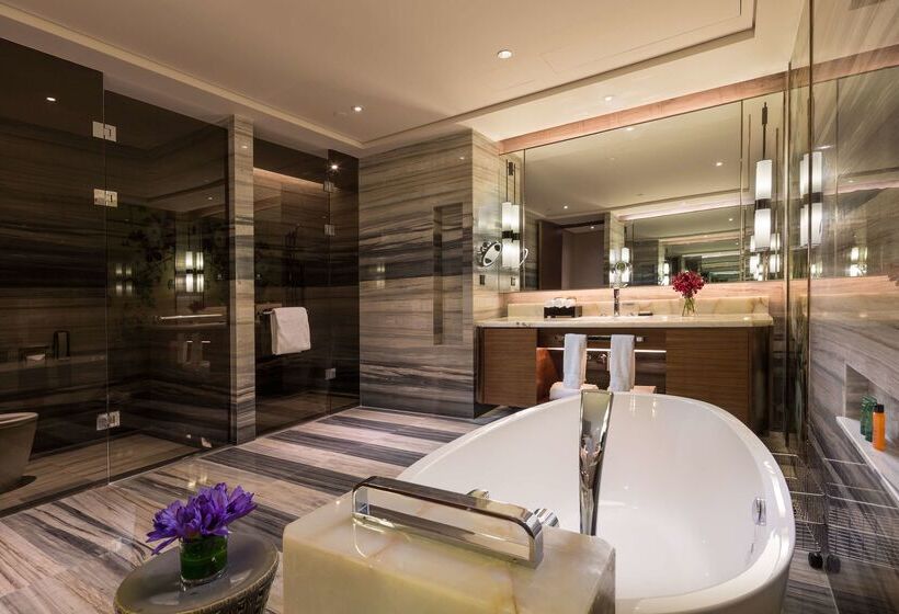 ホテル Hilton Urumqi