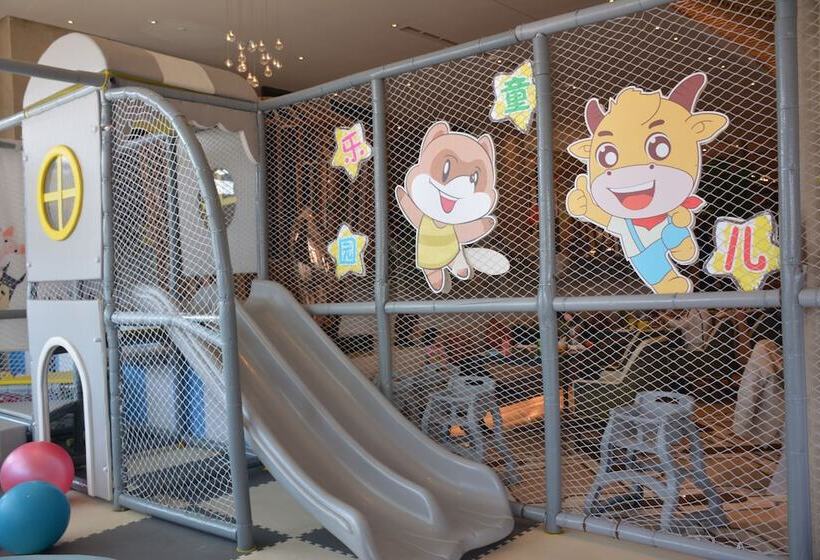 ホテル Hilton Urumqi