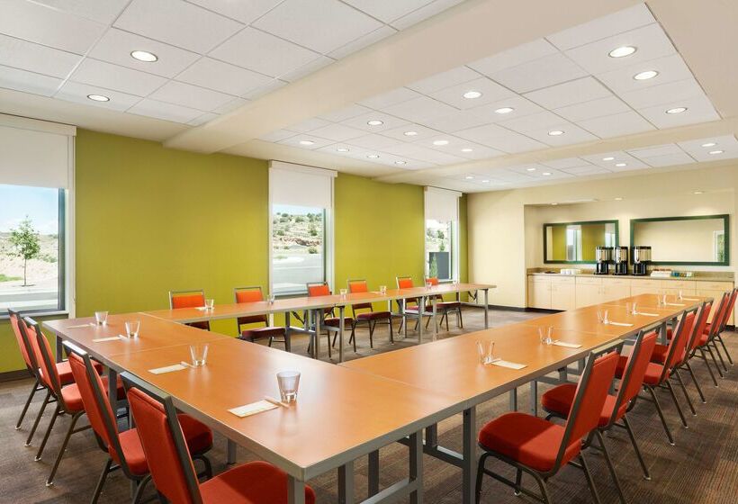 فندق Home2 Suites By Hilton Farmington/ Bloomfield