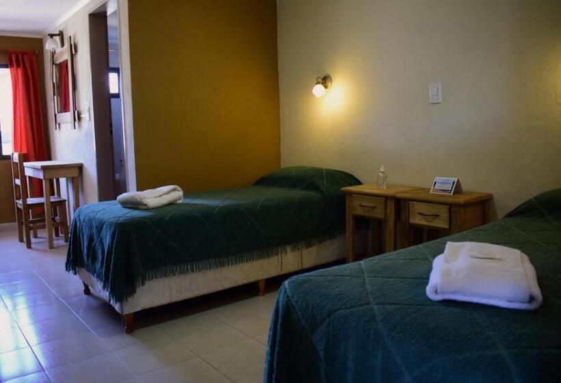 בית מלון כפרי El Alamo