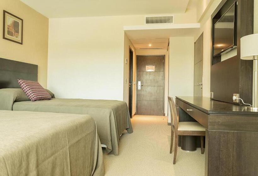 호텔 Howard Johnson Neuquen