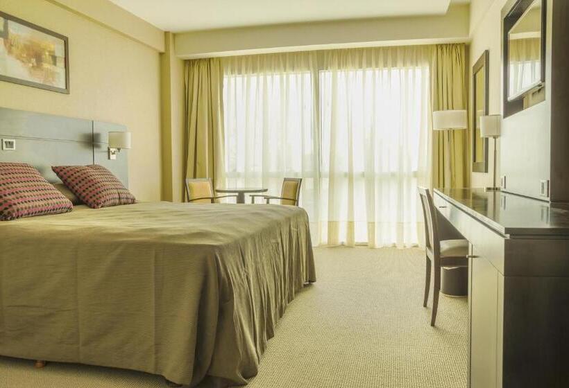 호텔 Howard Johnson Neuquen