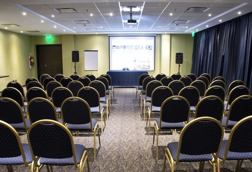 호텔 Howard Johnson Neuquen