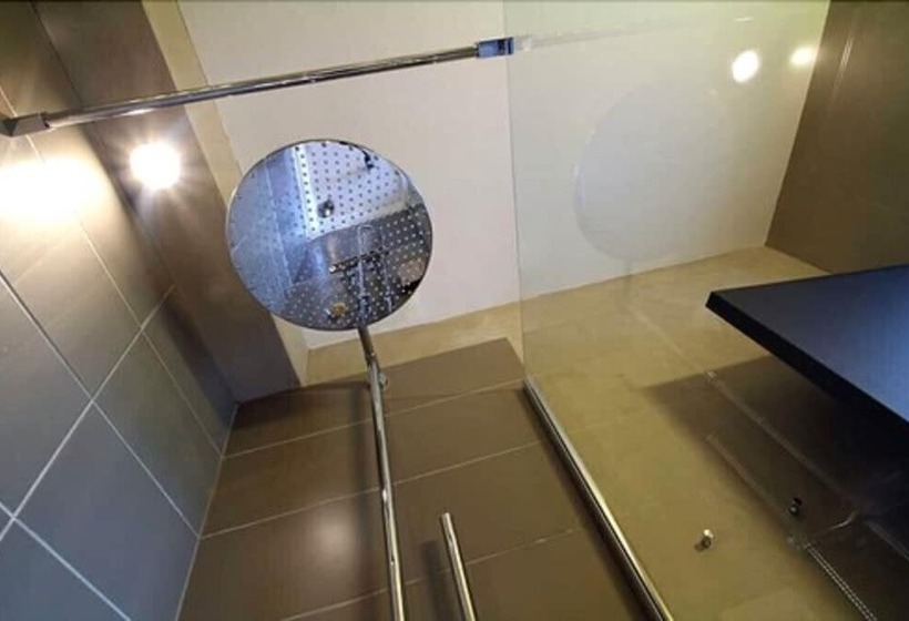 בית מלון כפרי Hôtel Restaurant La Montagne De Brancion