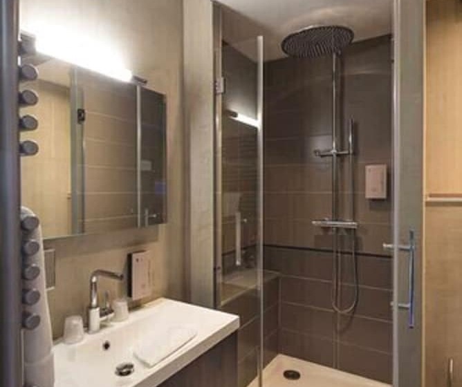 בית מלון כפרי Hôtel Restaurant La Montagne De Brancion