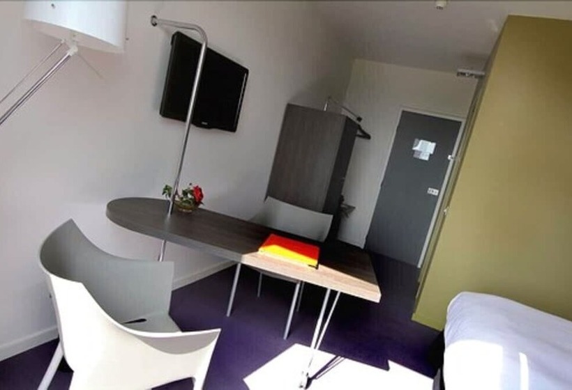 בית מלון כפרי Hôtel Restaurant La Montagne De Brancion